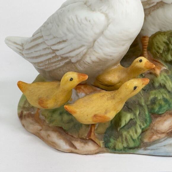 Homco #1459 Porcelain Figurine w/Sticker Duck/Ducklings/Geese Family Vintage - Picture 8 of 16